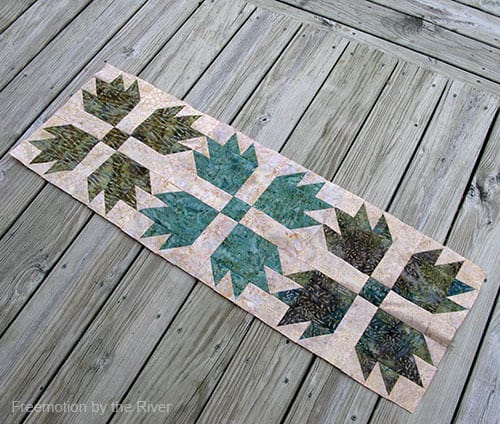 Easy Vintage & Classic Bear Paw Quilt Block