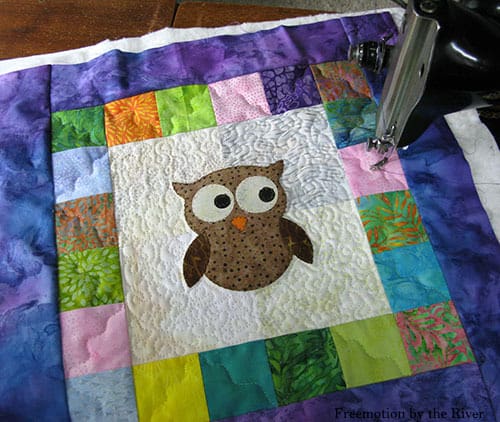 AccuQuilt tree owl pillow free motion quilting on vintage sewing machine