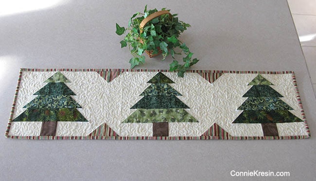 Christmas Tree Table Runner free pattern