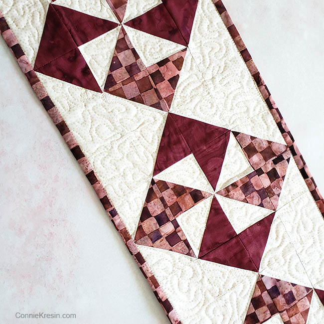 simple pinwheel quilt table runner tutorial free motion quilting