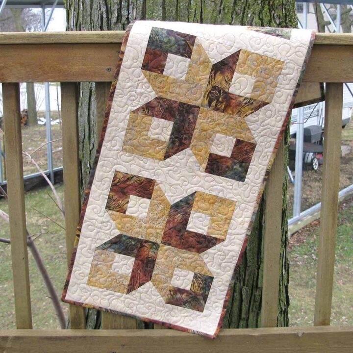 Roasted Coffee Table Runner Tutorial Freemotion by the River