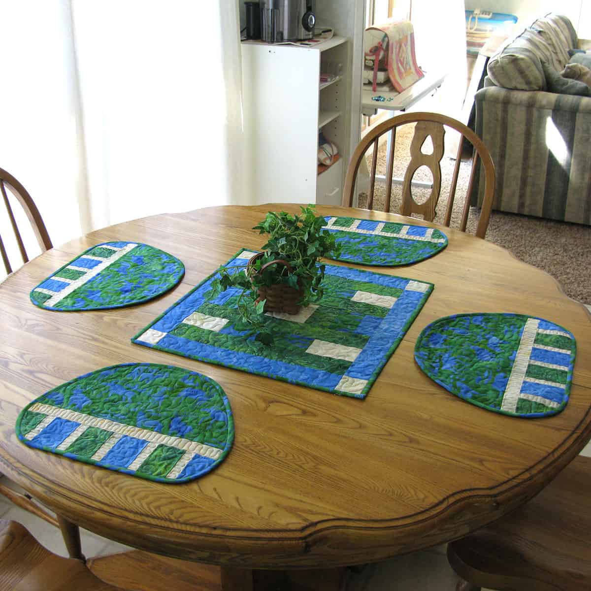 Country Placemats and Table Topper Tutorial