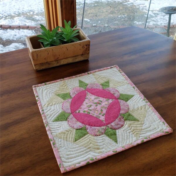 Table Topper Example Fast and Easy Mini Table Topper Tutorial - Freemotion by the River