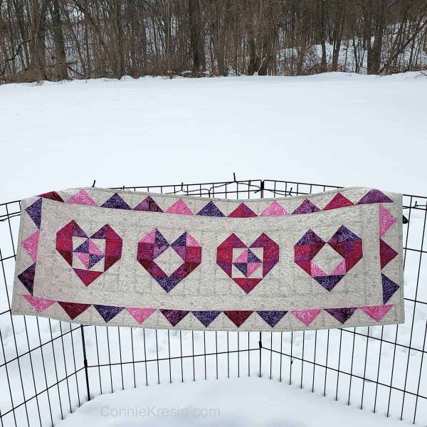 Heart Table Runner Quilt Tutorial - Freemotion by the River