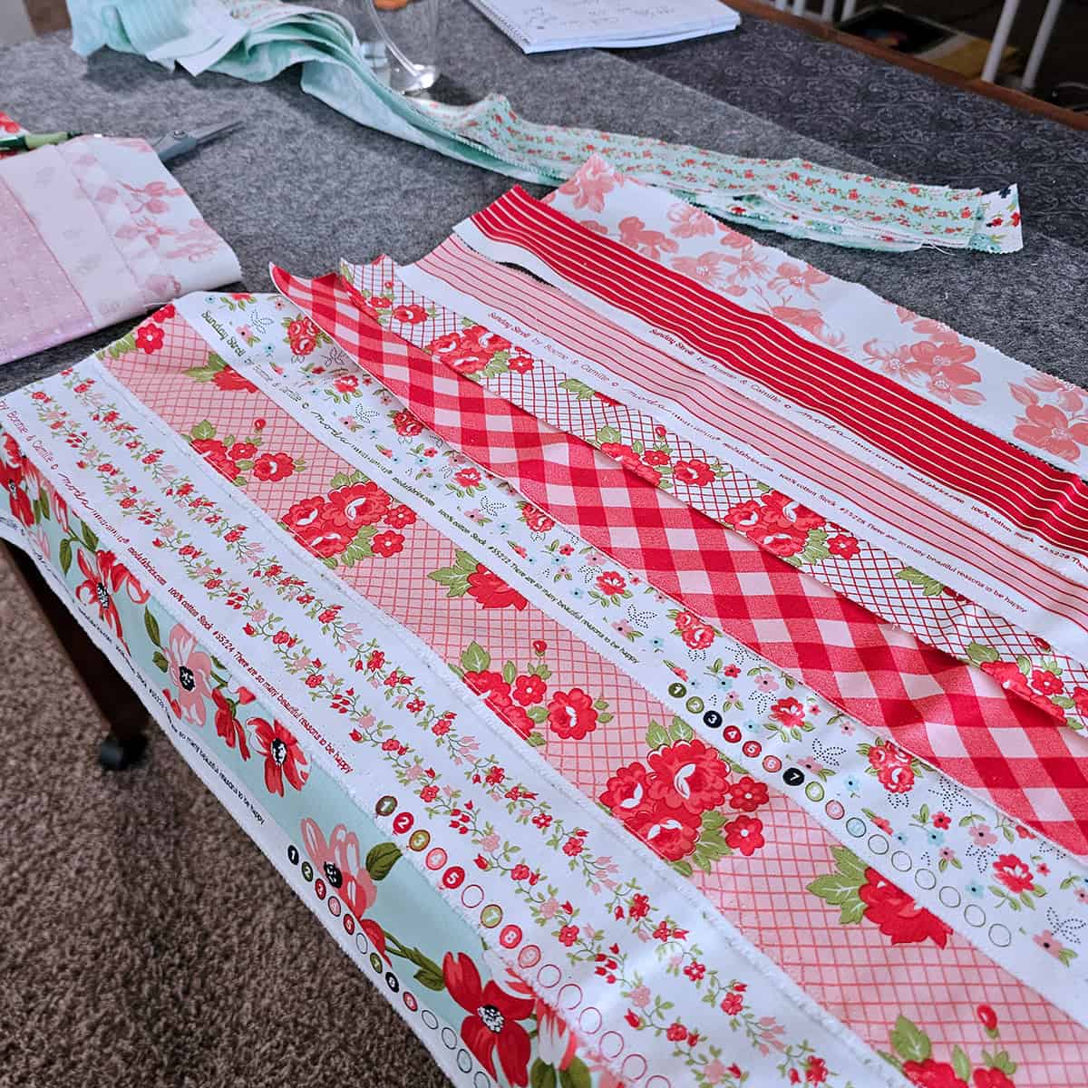 Making fabric from the selvage strips