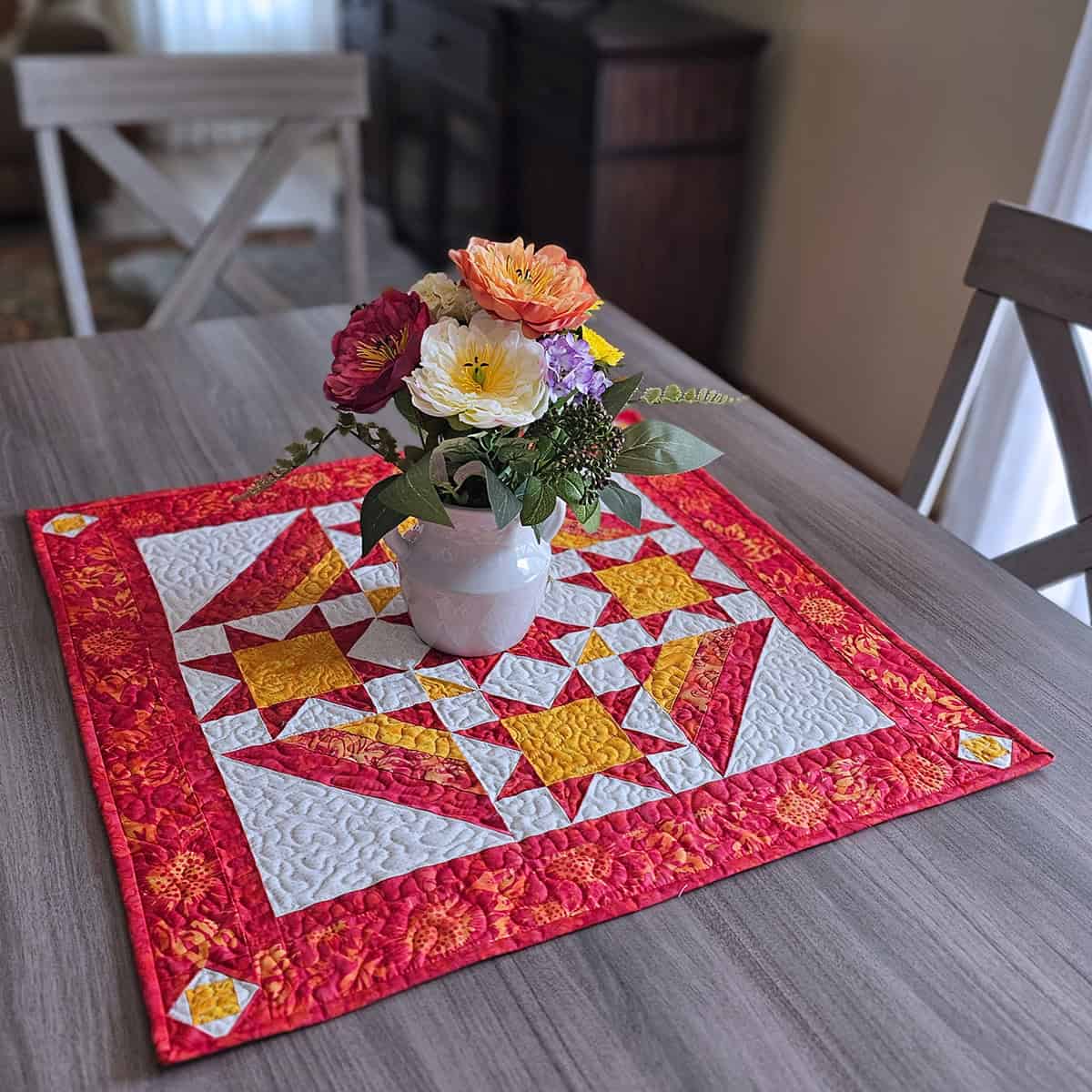 Sunflower Spice table topper