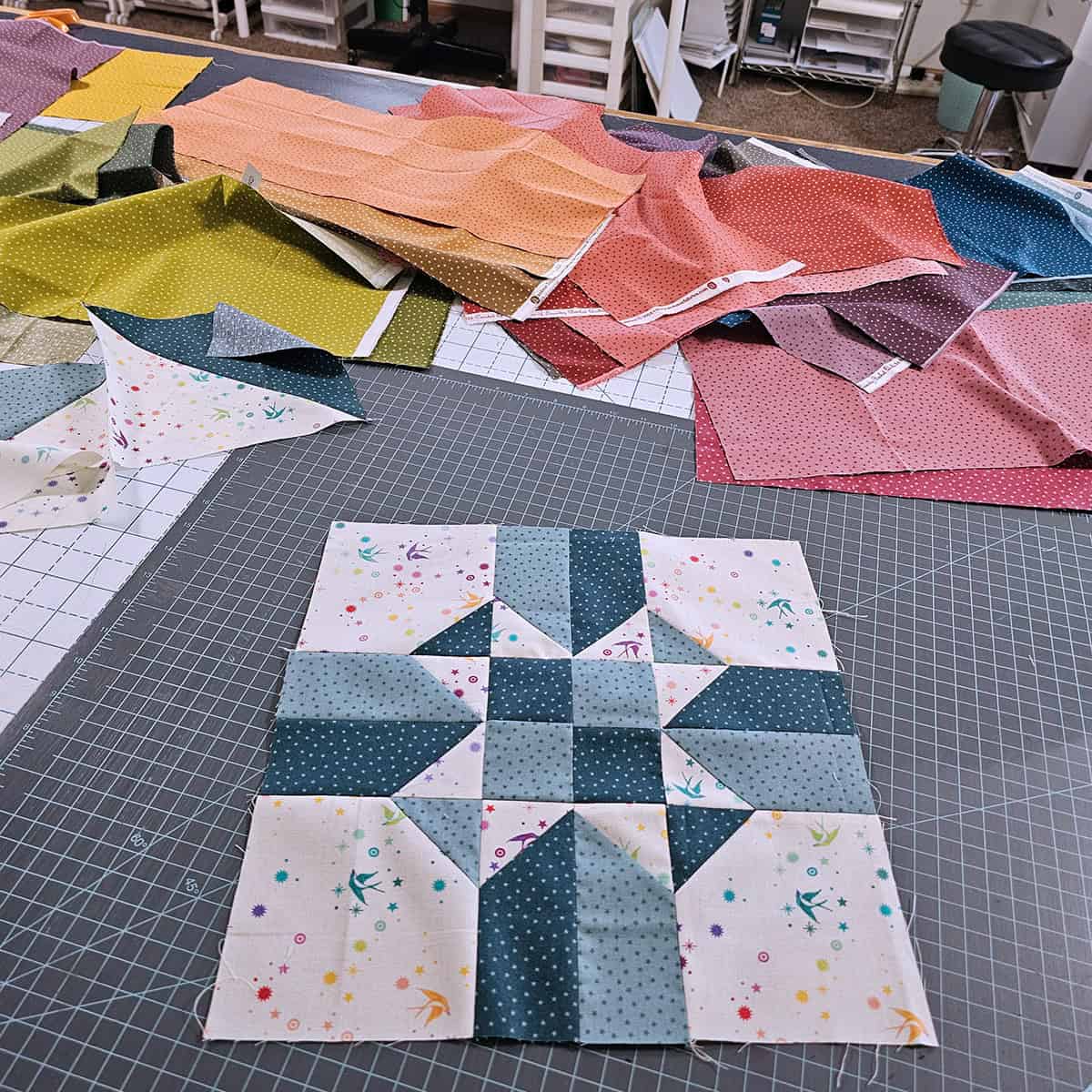 Working on my September quilt UFO