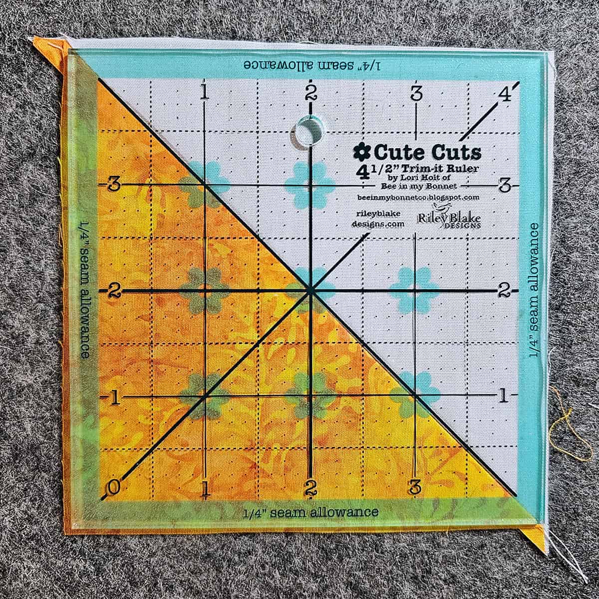 Trimming the HST quilt block