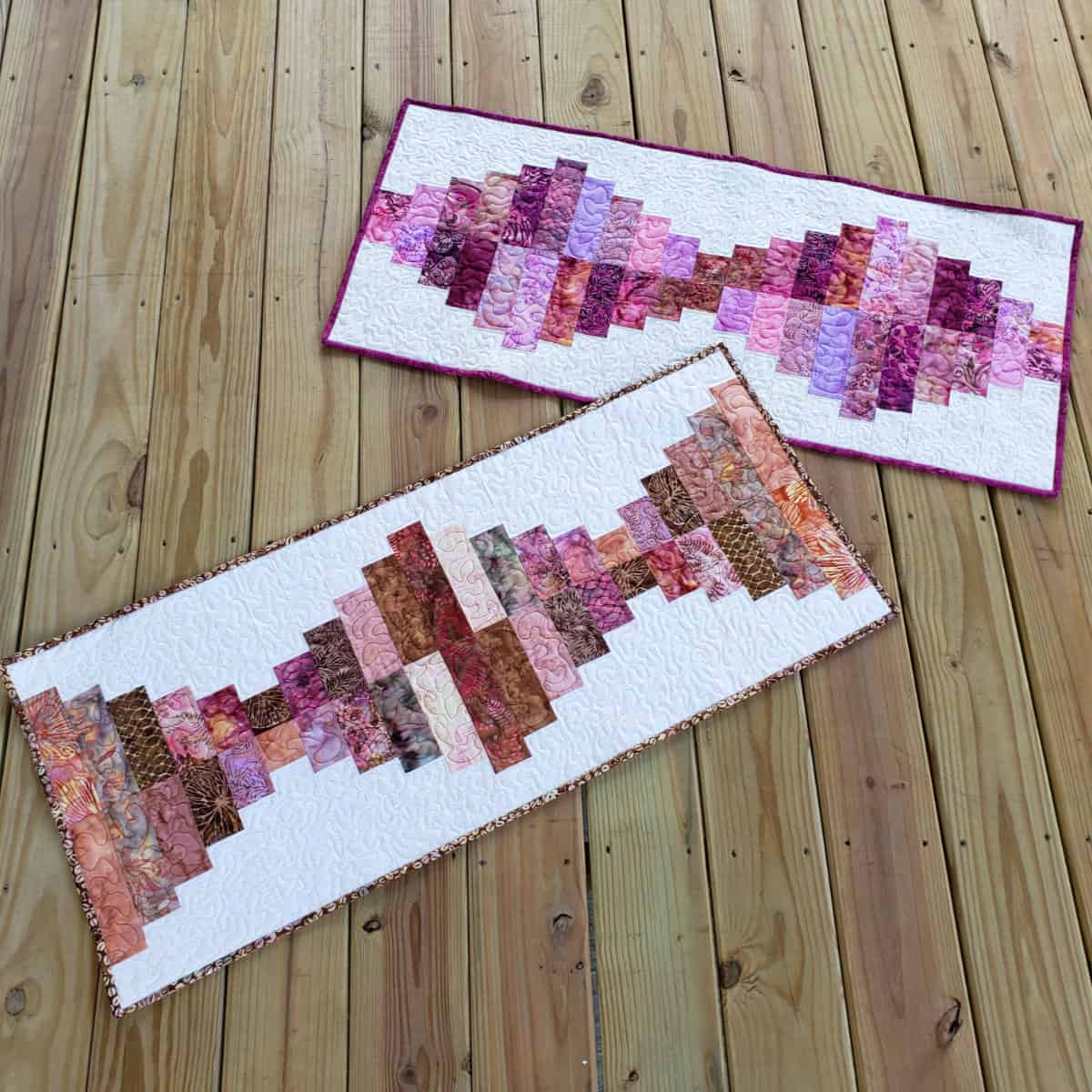 Piano Keys table runners in 2 different colors