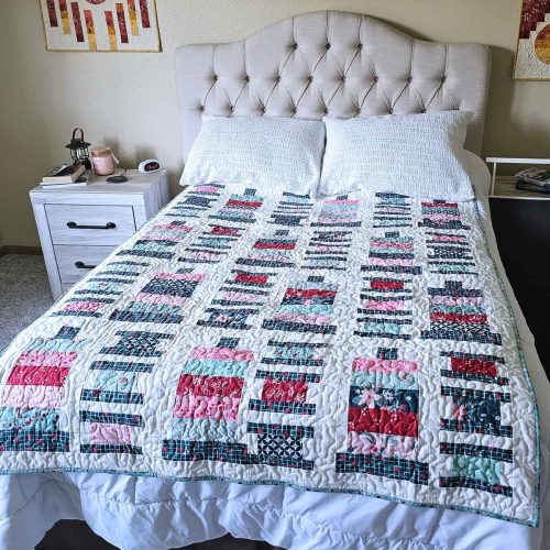 Strippy Spools Quilt - Freemotion by the River