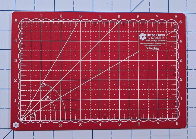 Cute Cuts Cutting Mat Red
