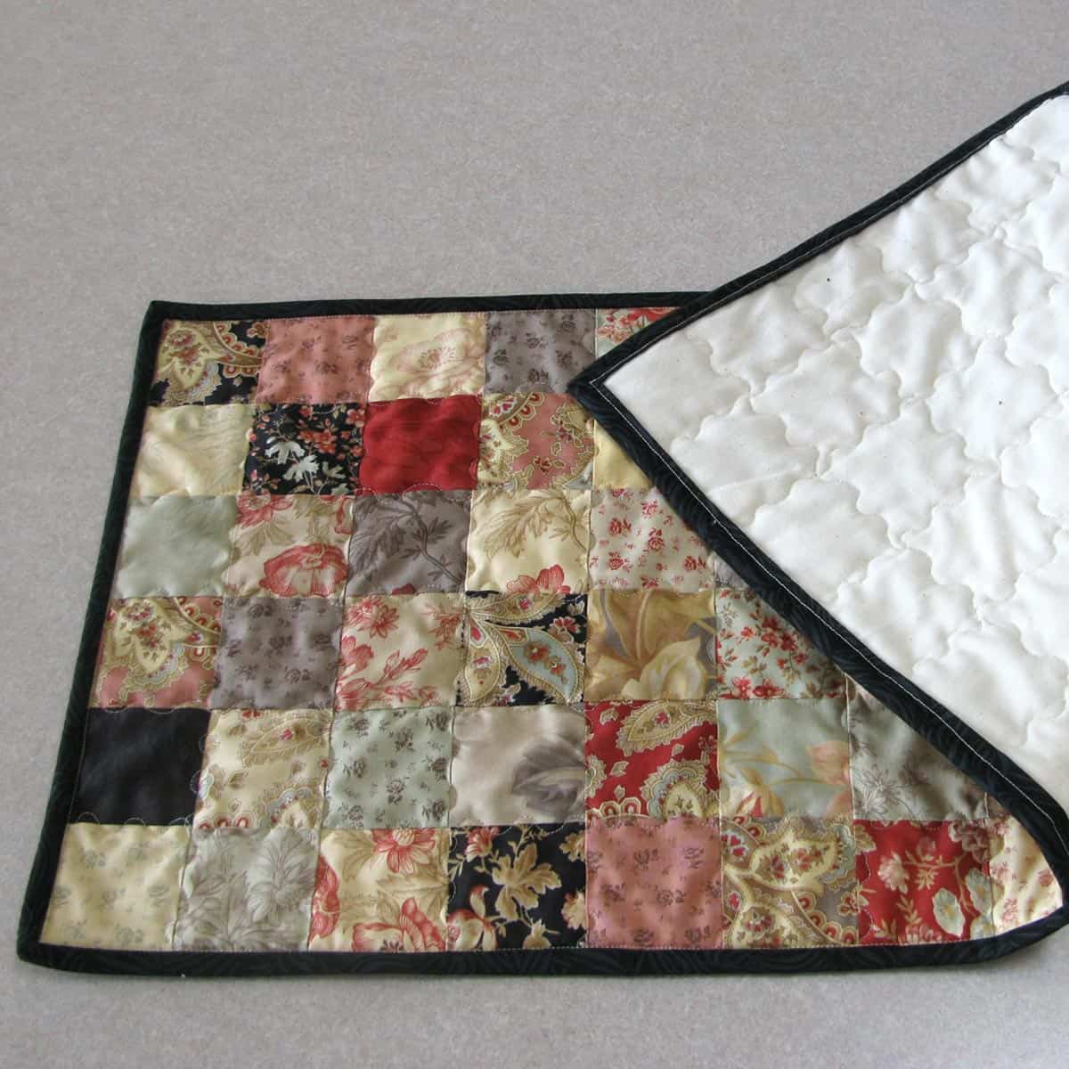 Table runner with the back showing