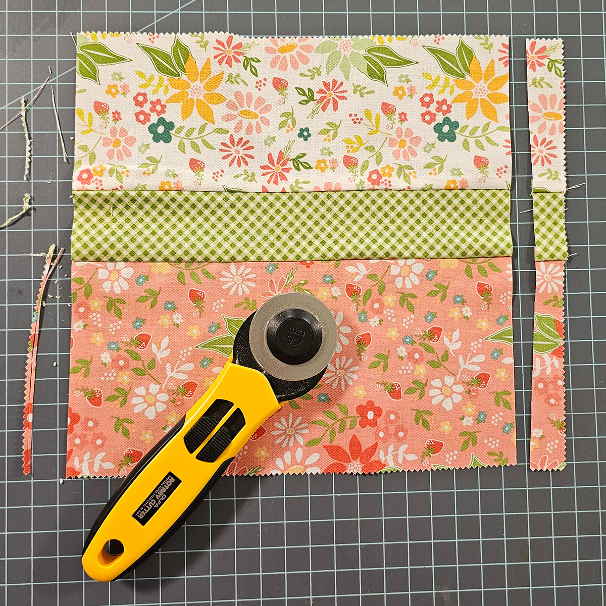 Trim the quilt blocks
