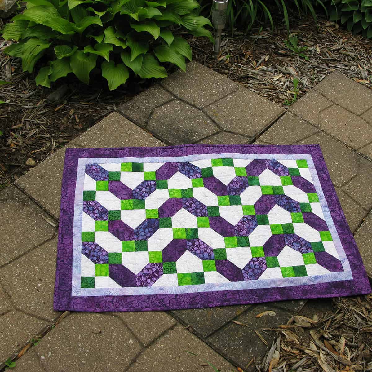 Original table runner with borders